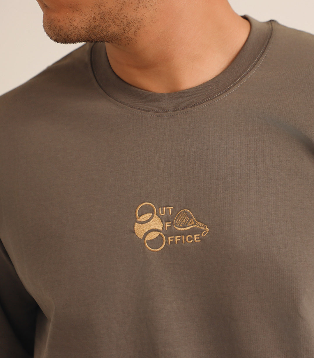 OUT OF OFFICE PADEL oversized